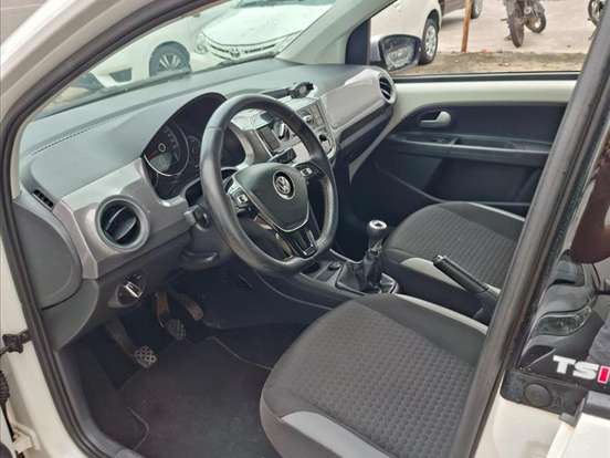 VOLKSWAGEN-UP-1.0 TSI MOVE UP 12V FLEX 4P MANUAL VOLKSWAGEN-UP-2017