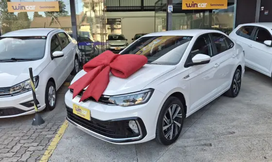 VOLKSWAGEN VIRTUS 1.0 200 TSI HIGHLINE AUTOMÁTICO