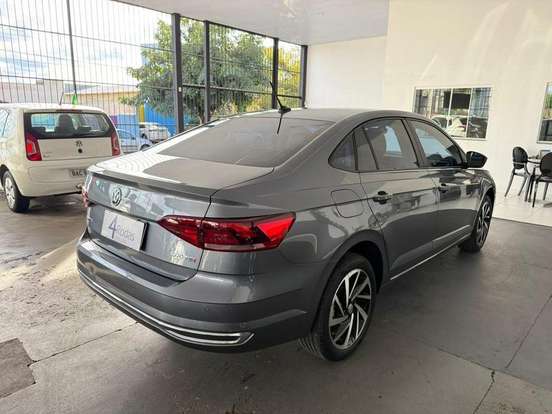 VOLKSWAGEN-VIRTUS-2021