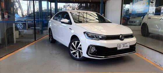 VOLKSWAGEN VIRTUS 1.0 200 TSI HIGHLINE AUTOMÁTICO