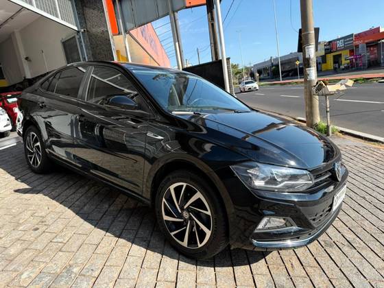 VOLKSWAGEN VIRTUS 1.0 200 TSI HIGHLINE AUTOMÁTICO