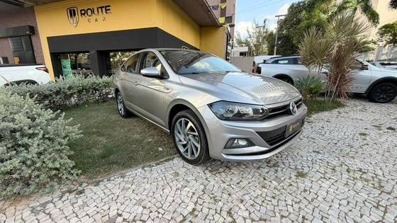 VOLKSWAGEN VIRTUS 1.0 200 TSI HIGHLINE AUTOMÁTICO
