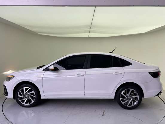 VOLKSWAGEN-VIRTUS-2024