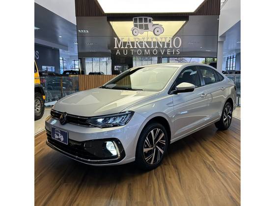 VOLKSWAGEN VIRTUS 1.0 200 TSI HIGHLINE AUTOMÁTICO