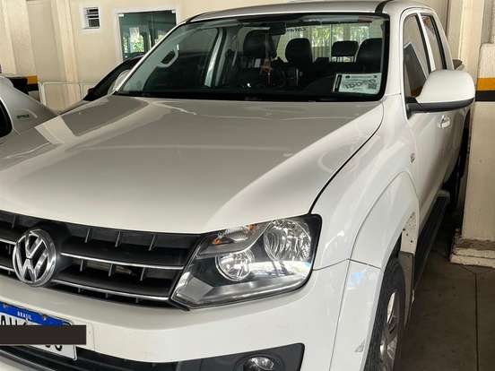 VOLKSWAGEN-AMAROK-2.0 TRENDLINE 4X4 CD 16V TURBO INTERCOOLER DIESEL 4P AUTOMÁTICO VOLKSWAGEN-AMAROK-2015