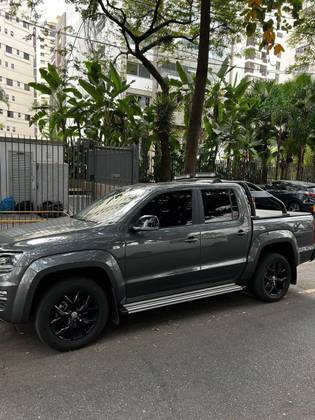 VOLKSWAGEN AMAROK 3.0 V6 TDI DIESEL HIGHLINE CD 4MOTION AUTOMÁTICO