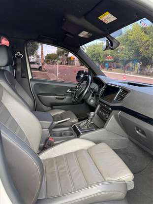 VOLKSWAGEN-AMAROK-2021