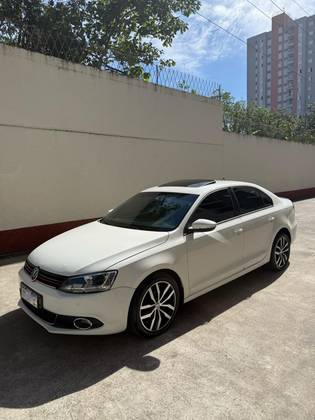 VOLKSWAGEN JETTA 2.0 COMFORTLINE FLEX 4P TIPTRONIC
