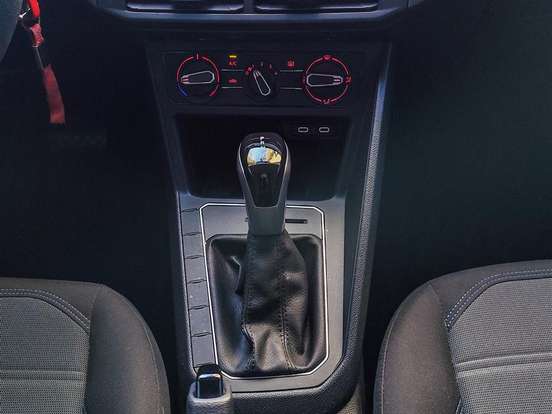 VOLKSWAGEN-NIVUS-1.0 200 TSI TOTAL FLEX COMFORTLINE AUTOMÁTICO VOLKSWAGEN-NIVUS-2023