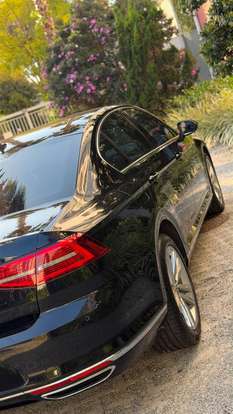 VOLKSWAGEN-PASSAT-2018