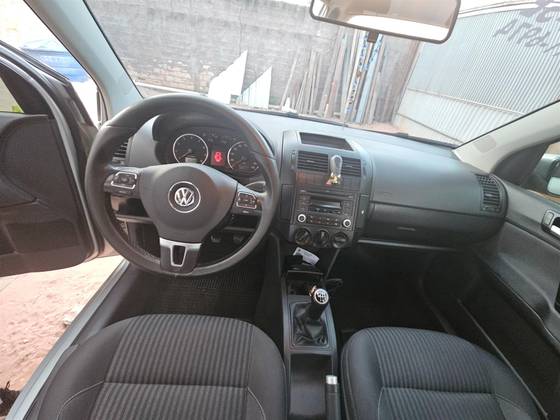 VOLKSWAGEN POLO 1.6 MI 8V FLEX 4P MANUAL
