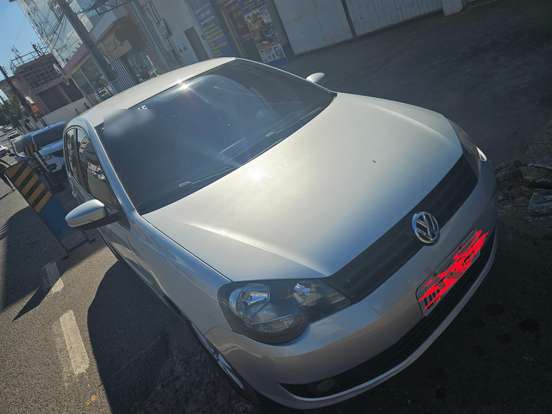 VOLKSWAGEN-POLO-2014