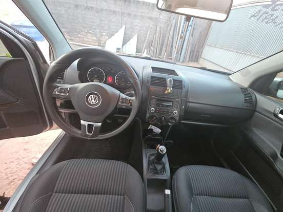 VOLKSWAGEN-POLO-1.6 MI 8V FLEX 4P MANUAL VOLKSWAGEN-POLO-2014