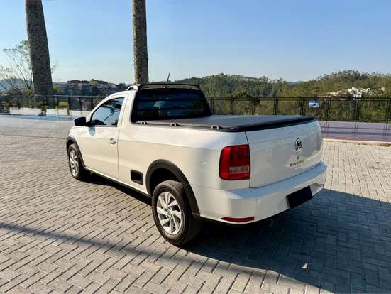 VOLKSWAGEN-SAVEIRO-2022