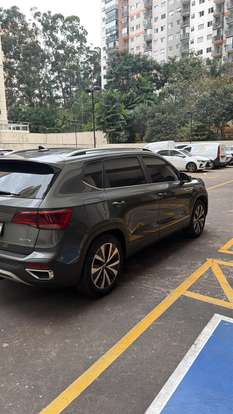 VOLKSWAGEN-TAOS-2022