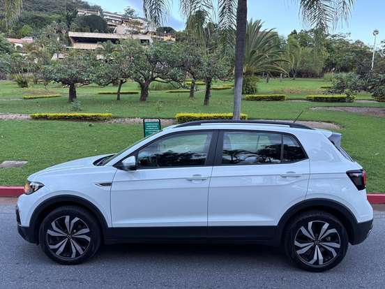 VOLKSWAGEN-T-CROSS-1.0 200 TSI TOTAL FLEX COMFORTLINE AUTOMÁTICO VOLKSWAGEN-T-CROSS-2023