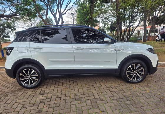 VOLKSWAGEN T-CROSS 1.0 200 TSI TOTAL FLEX SENSE AUTOMÁTICO