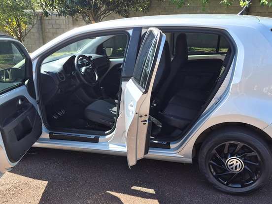 VOLKSWAGEN-UP-1.0 170 TSI TOTAL FLEX CONNECT 4P MANUAL VOLKSWAGEN-UP-2019