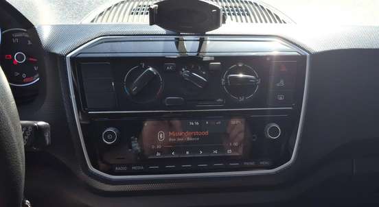 VOLKSWAGEN-UP-1.0 170 TSI TOTAL FLEX CONNECT 4P MANUAL VOLKSWAGEN-UP-2019