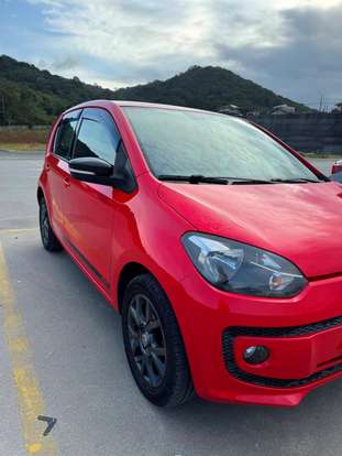 VOLKSWAGEN-UP-2016