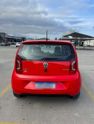 VOLKSWAGEN-UP-2016