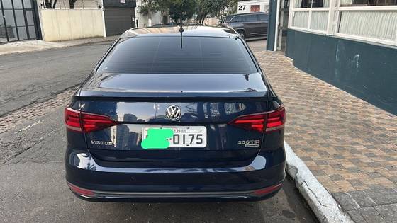 VOLKSWAGEN VIRTUS 1.0 200 TSI COMFORTLINE AUTOMÁTICO