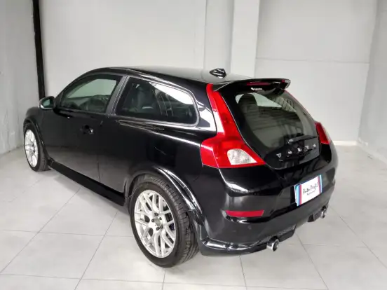VOLVO-C30-2.5 T5 RD TURBO GASOLINA 2P AUTOMÁTICO VOLVO-C30-2011