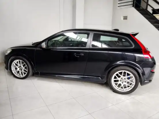 VOLVO-C30-2.5 T5 RD TURBO GASOLINA 2P AUTOMÁTICO VOLVO-C30-2011