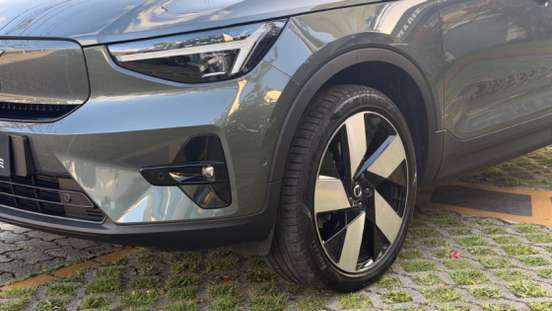 VOLVO-EC40-P8 RECHARGE TWIN ELECTRIC ULTRA AWD VOLVO-EC40-2025