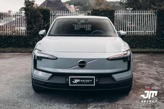 VOLVO-EX30-2024