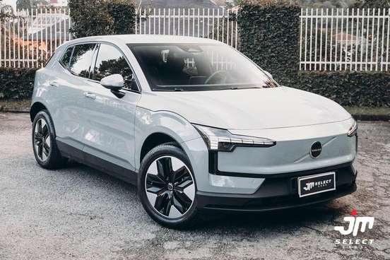 VOLVO-EX30-2024