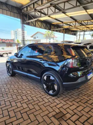 VOLVO-EX30-2025