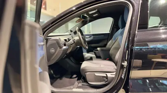 VOLVO-EX30-2024
