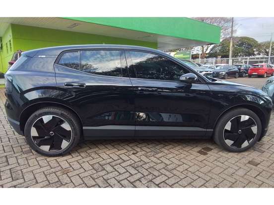 VOLVO-EX30-69 KW ELÉTRICO PLUS VOLVO-EX30-2024