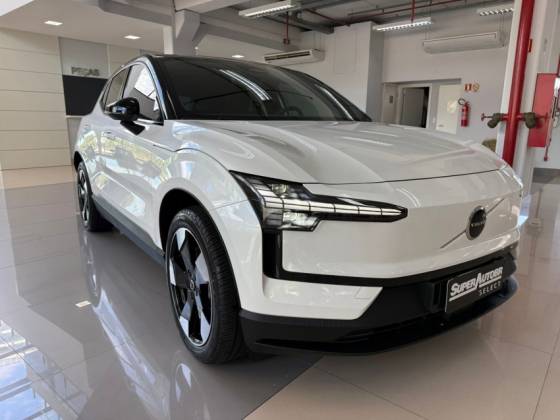 VOLVO EX30 69 KW ELÉTRICO PLUS