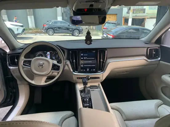 VOLVO-S60-2.0 T5 INSCRIPTION GASOLINA 4P AUTOMÁTICO VOLVO-S60-2019