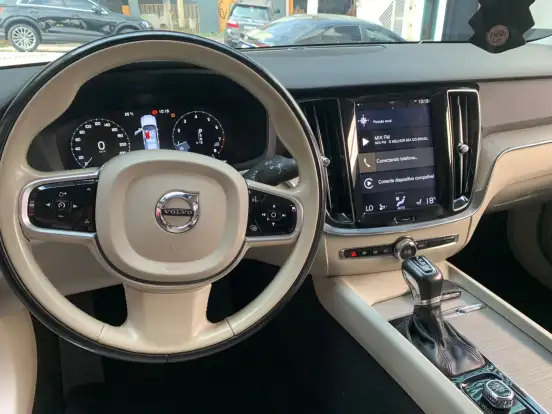 VOLVO-S60-2.0 T5 INSCRIPTION GASOLINA 4P AUTOMÁTICO VOLVO-S60-2019