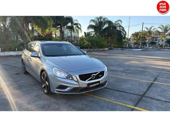 VOLVO-V60-2.0 T5 R DESIGN COMFORT 16V TURBO GASOLINA 4P AUTOMATIZADO VOLVO-V60-2013