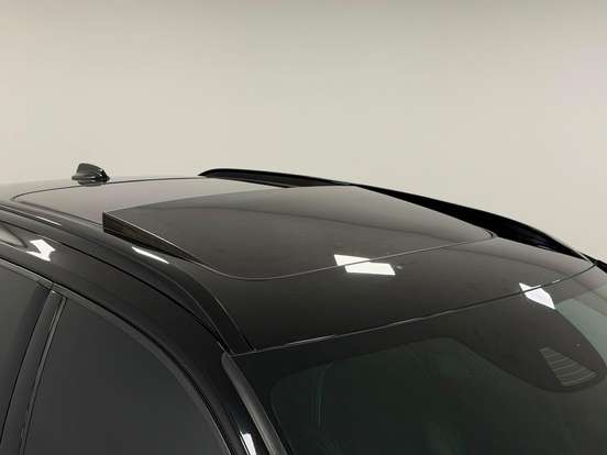 VOLVO-XC40-2021
