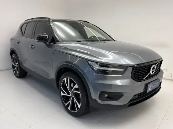 VOLVO-XC40-2.0 T5 GASOLINA R-DESIGN AWD GEARTRONIC VOLVO-XC40-2018