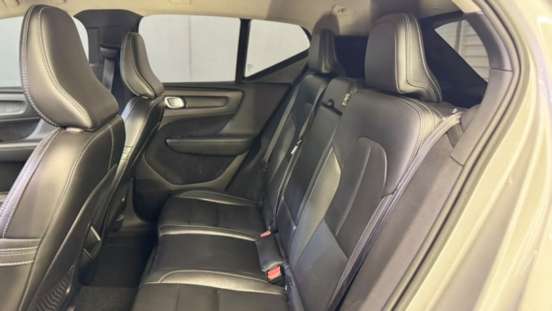 VOLVO-XC40-2.0 T4 GASOLINA GEARTRONIC VOLVO-XC40-2018