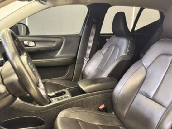 VOLVO-XC40-2.0 T4 GASOLINA GEARTRONIC VOLVO-XC40-2018