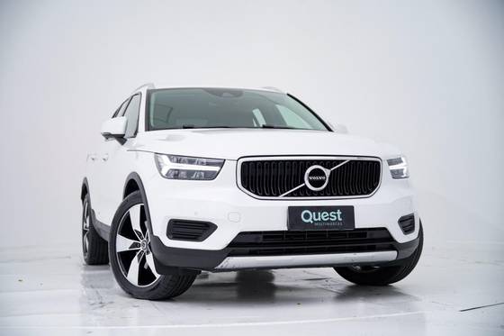 VOLVO XC40 2.0 T4 GASOLINA MOMENTUM GEARTRONIC