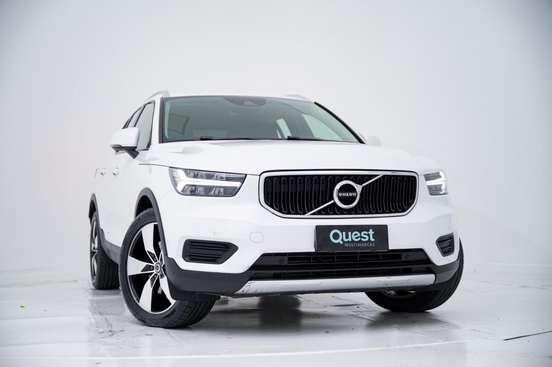 VOLVO-XC40-2.0 T5 GASOLINA MOMENTUM AWD GEARTRONIC VOLVO-XC40-2019