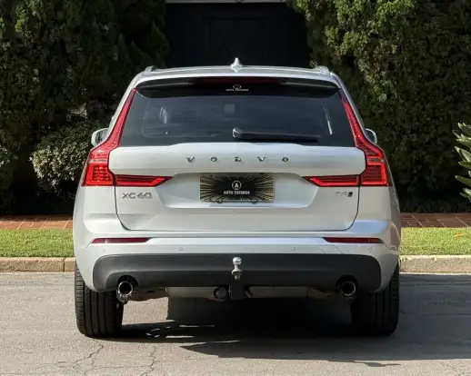 VOLVO-XC60-2019