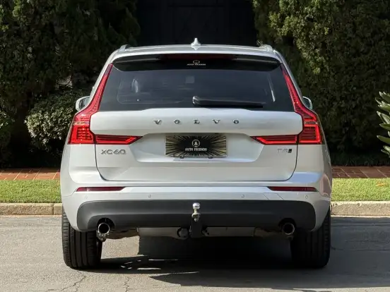 VOLVO-XC60-2.0 T5 GASOLINA MOMENTUM AWD GEARTRONIC VOLVO-XC60-2019