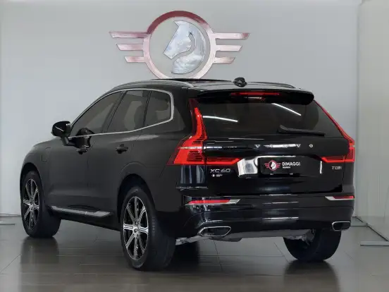 VOLVO-XC60-2019