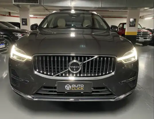 VOLVO-XC60-2024