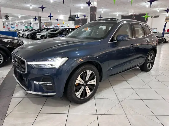 VOLVO XC60 2.0 T8 RECHARGE PLUS AWD GEARTRONIC