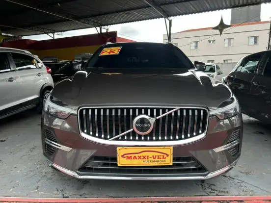 VOLVO-XC60-2022